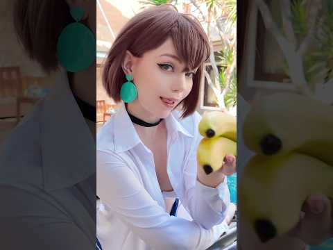 Wanna try banana hot dog from Momo ? #cosplay #dandadan