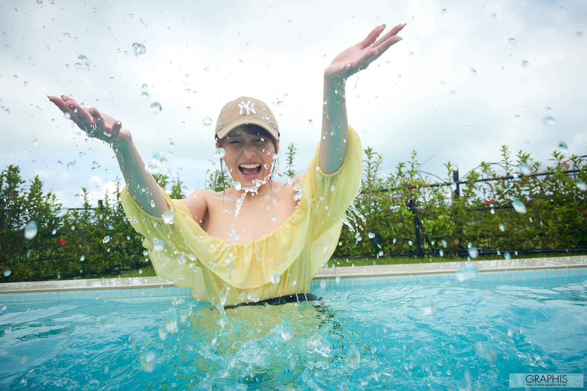 Mayuki Ito ä¼è¤èéª, [Graphis] Gals âMOREâ Vol.01 No.0d6293