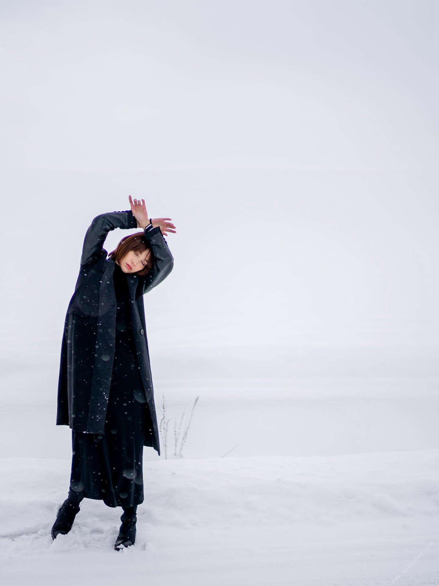 Mami Yamasaki 山崎真実, 周刊ポストデジタル写真集 「山崎真実×舞山秀一　Silent」 Set.03 No.372caf