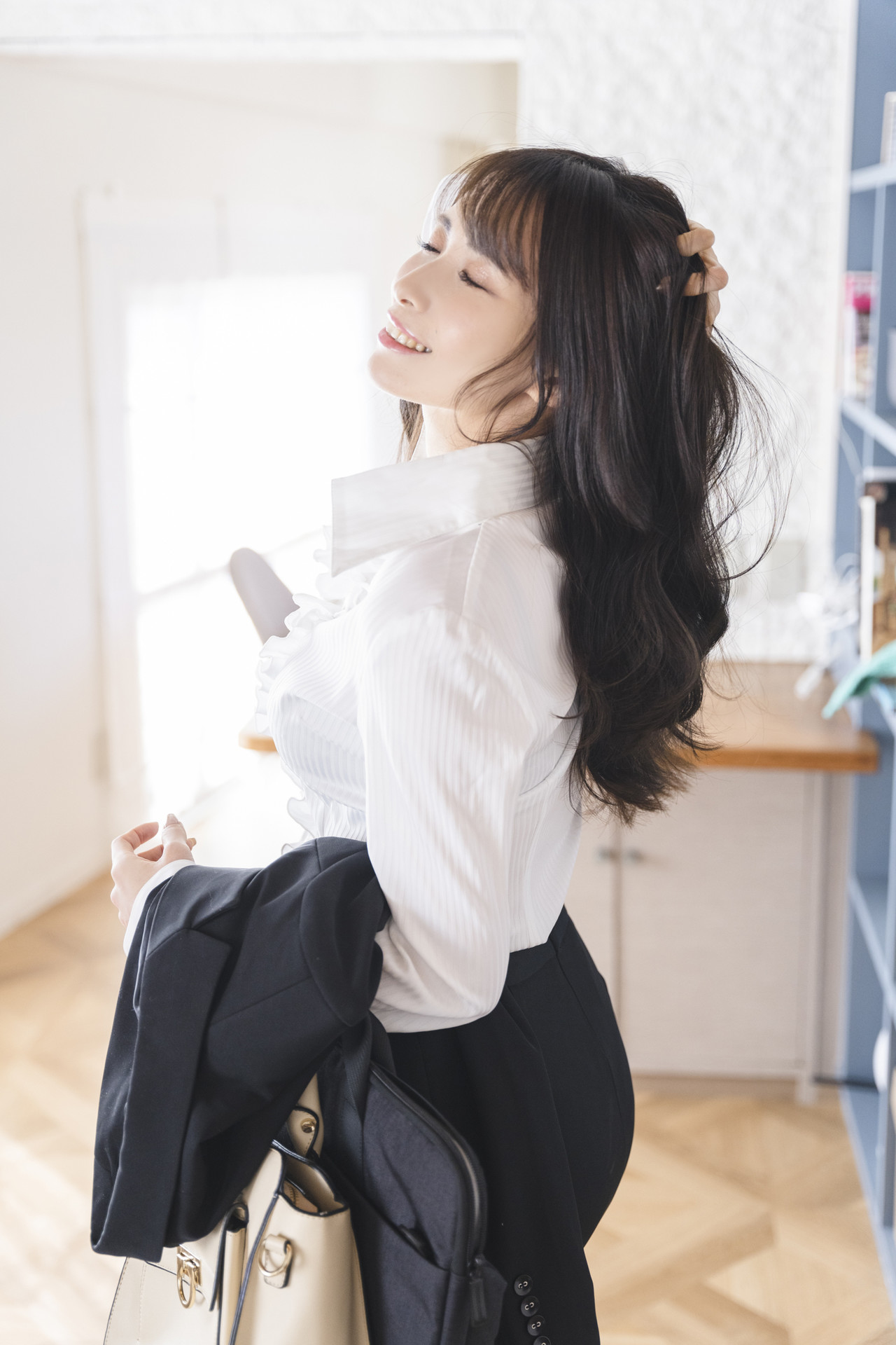 JILL じる, [GirlFriendEnd] 我が家の×××すぎる姉-社会人编 Set.01 No.ca8336