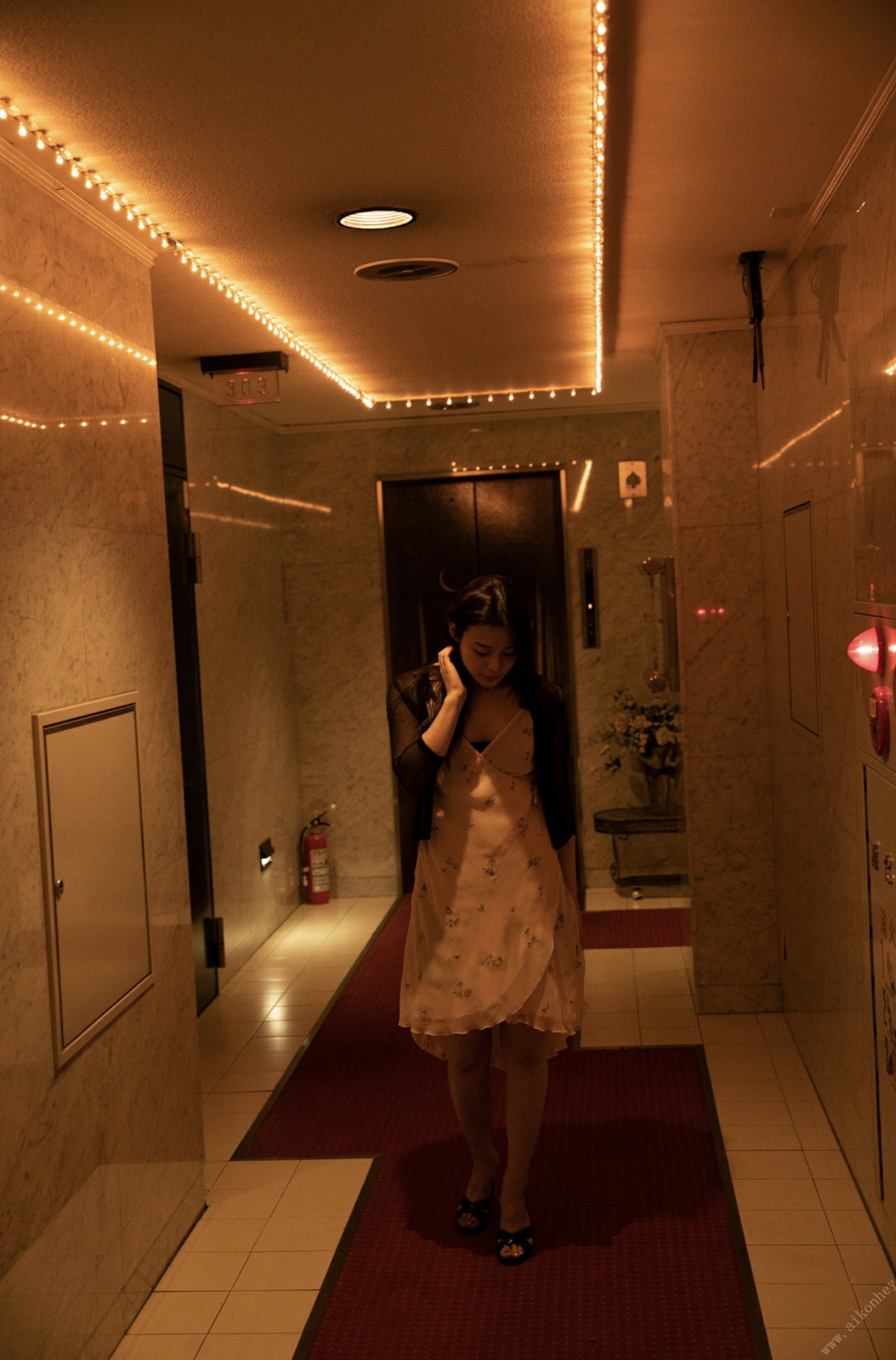 Nene Yoshitaka 吉高宁々, 周刊ポストデジタル写真集 「Love Hotel」 Set.03